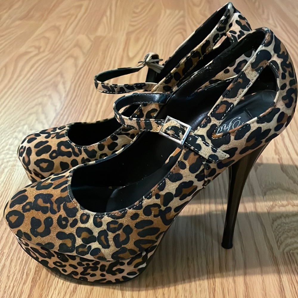 Animal Print Stiletto Platform size 8